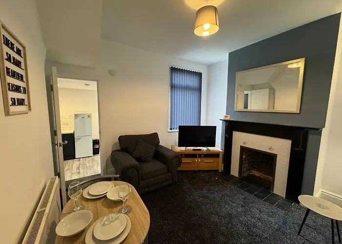 Brand New Refurb 8 Person House